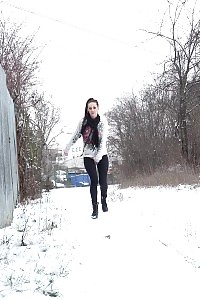 Bloody Hot Cynthia Vellons Relieves Her Pee Desperation