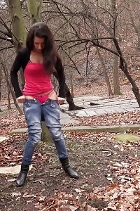 Public Pissing For Magnificent Honey In Tight Jeans